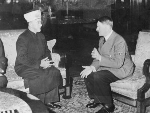 Foto histórica do encontro entre Haj Amin al-Husseini e Hitler | Foto: Reprodução/Wikipédia