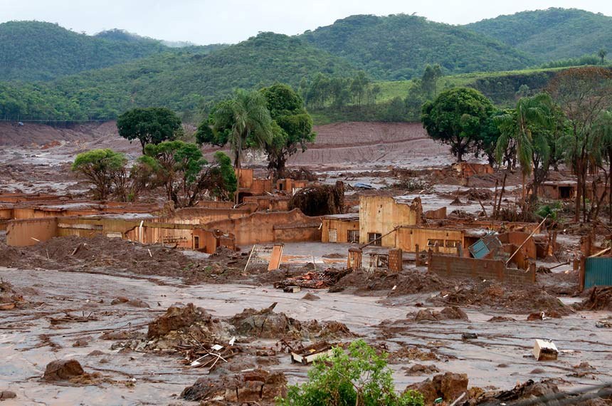 Distrito de Bento Rodrigues, o mais atingido pelo rompimento da barragem de Mariana. Rogério Alves/TV Senado 