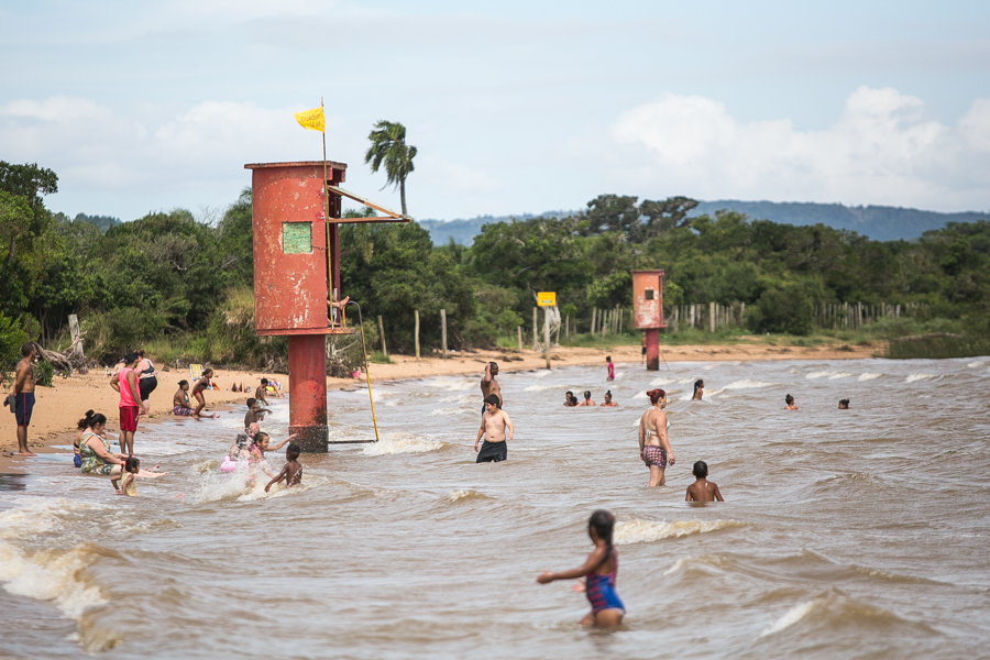 A Praia do Lami é tradicional e atrai muitos veranistas dos bairros da Capital e das cidades da redondeza|Foto: Guilherme Santos/Sul21