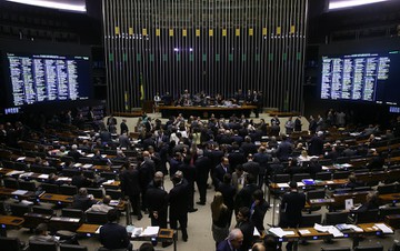 Em meio a pressões por mais produção e menos intrigas, pauta do Congresso inclui mandatos de Cunha e de Dilma|Foto: Tyago Marcel/Câmara dos Deputados
