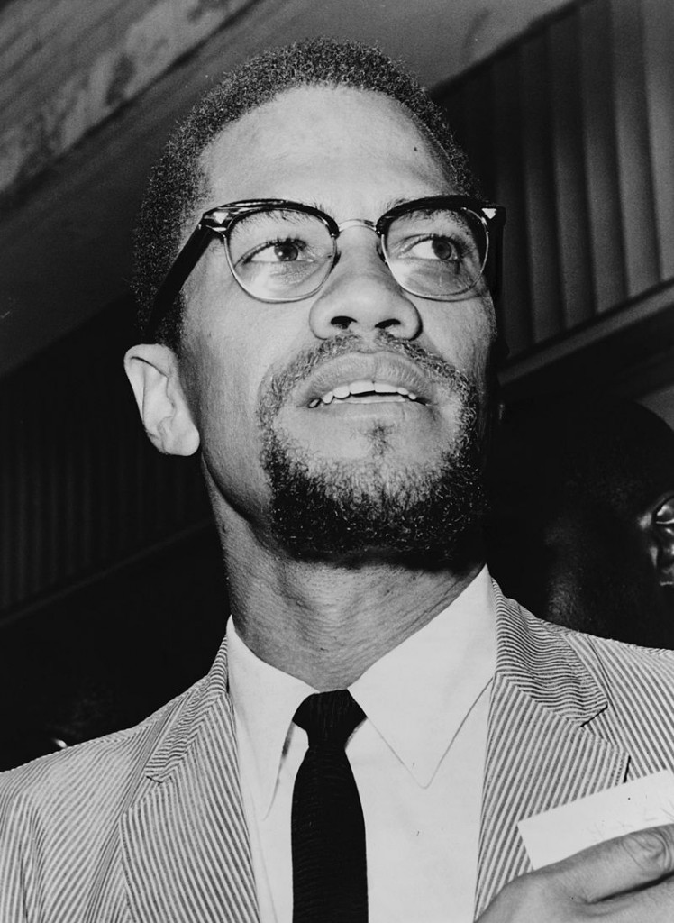 Malcolm X foi líder do movimento pelos dirietos civis dos negros | Foto: Herman Hiller/ Domínio público