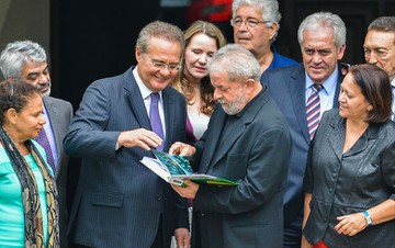 Lula se encontra com Renan e senadores da base aliada e dá fim a especulações sobre se ministro de Dilma. JOSÉ CRUZ/AGÊNCIA BRASIL 