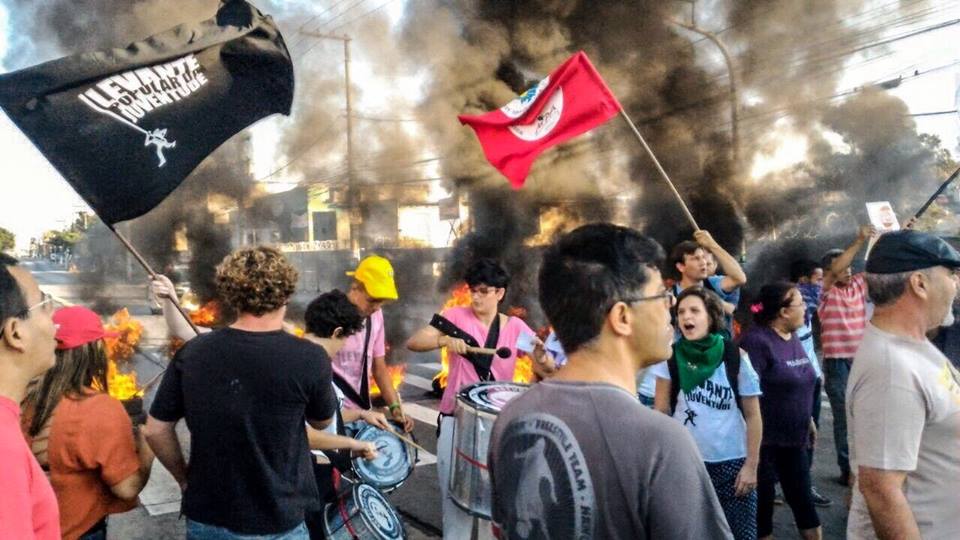 São Paulo (SP) - Av. Cupecê bloqueada por manifestantes. Foto: Mídia Ninja