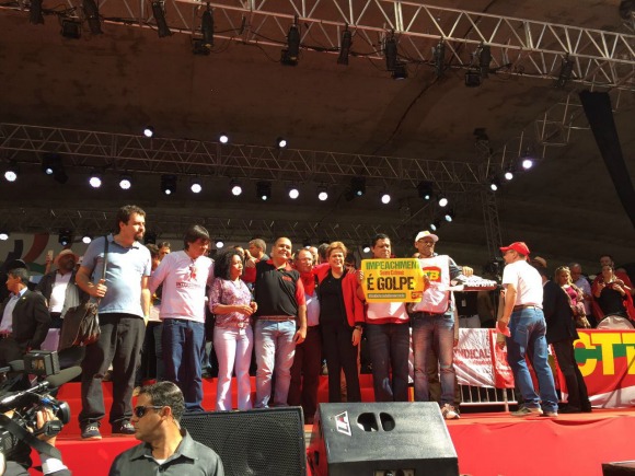 Dilma fez o anúncio durante ato do Dia do Trabalhador em São Paulo | Foto: Blog do Planalto