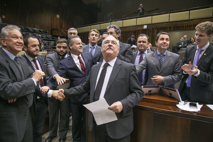 CPMI do 8 de Janeiro: Congresso cria comissão para investigar ataques  golpistas - Mídia NINJA