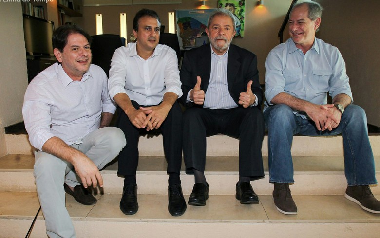 Ontem, Lula encontrou o governador do Ceará, Camilo Santana, e os irmão Ciro e Cid Gomes. HEINRICH AIKAWA/INSTITUTO LULA 