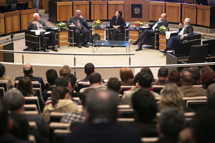 Painel “Sindicato, Estado e Sociedade” foi realizado no plenário do Tribunal Regional do Trabalho da 4ª Região. (Foto: Guilherme Santos/Sul21)
