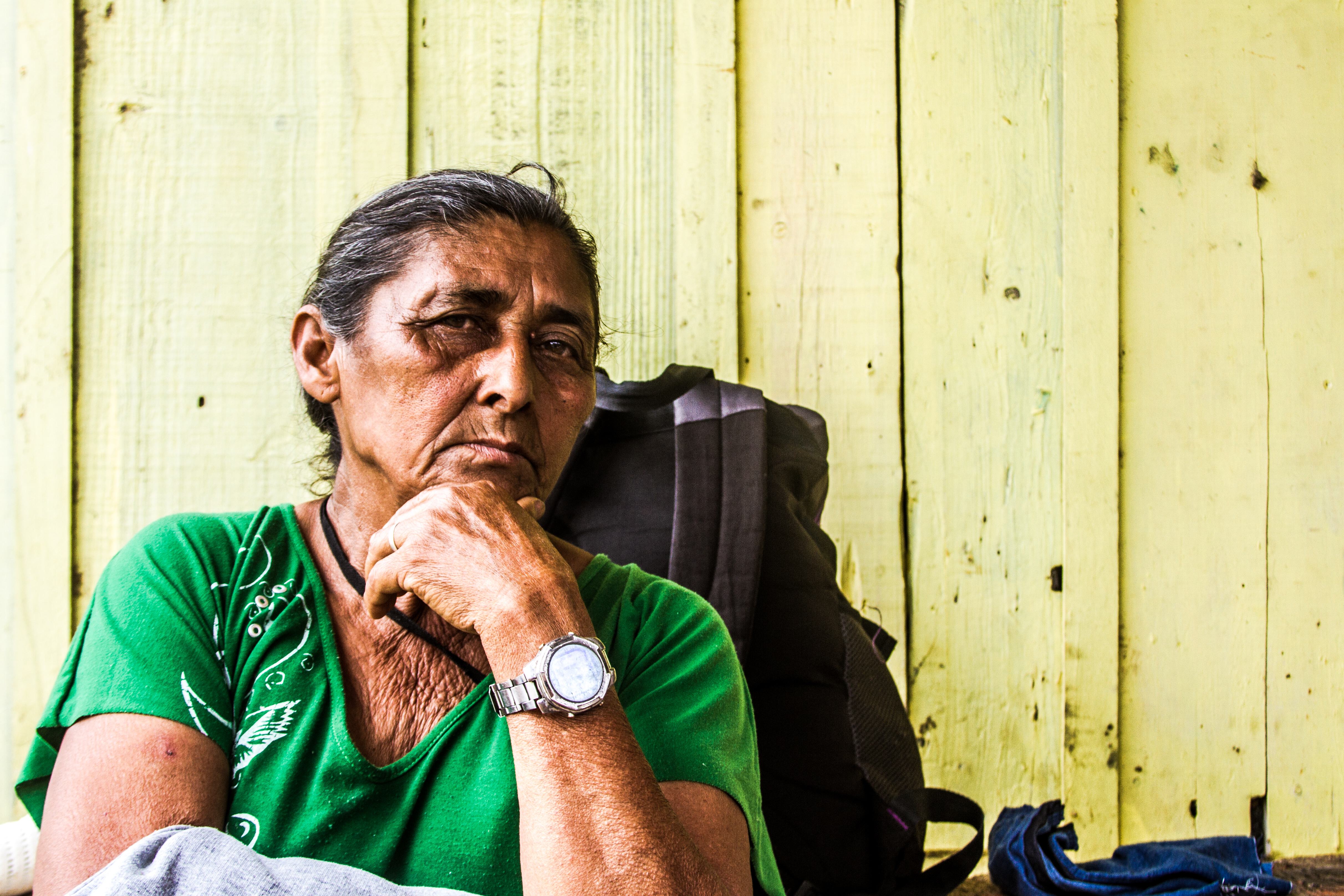 Dona Ivone é uma das moradoras mais antigas da Dique e sempre trabalhou com a reciclagem. 