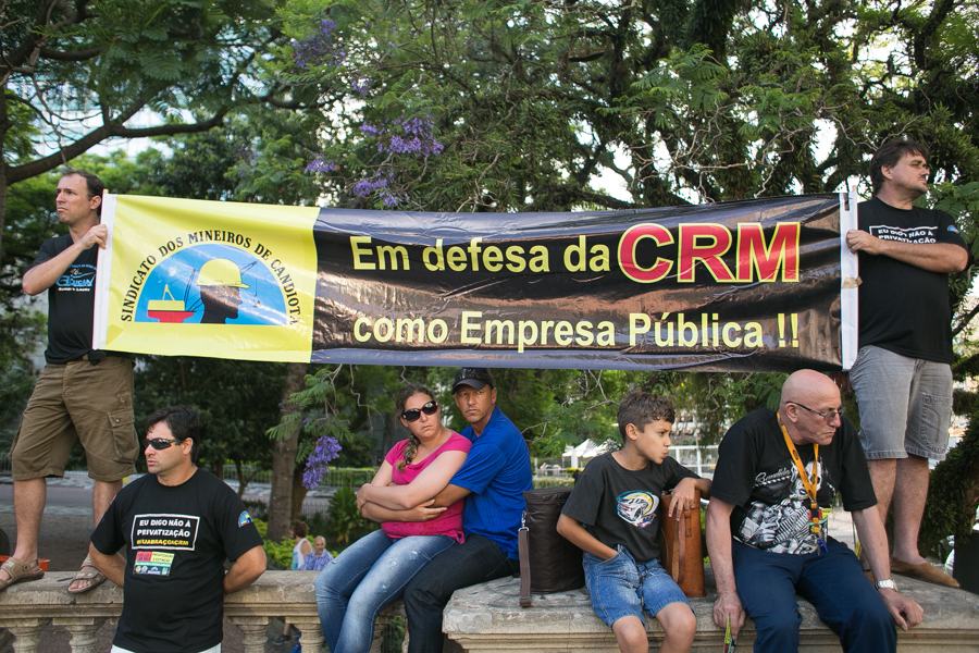 13/12/2016 - PORTO ALEGRE, RS - Audiencia pública na praça da matriz. Foto: Guilherme Santos/Sul21